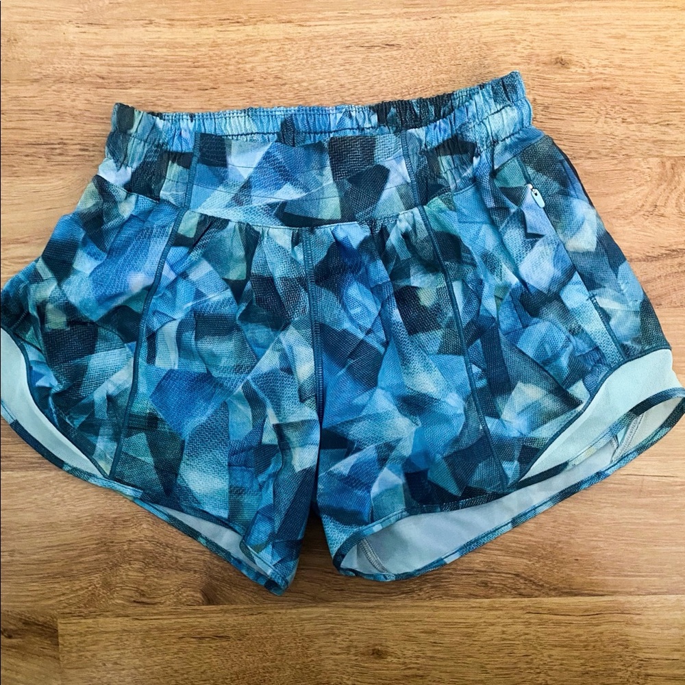 LULULEMON HOTTY HOT SHORTS